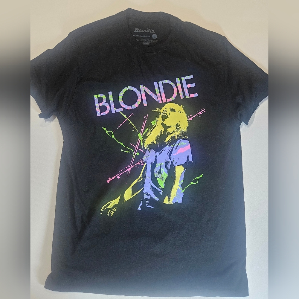 Blondie T-shirt Young Mens‎ Large Black Pink Retro 80s Style Graphic Casual Tee - Picture 2 of 6